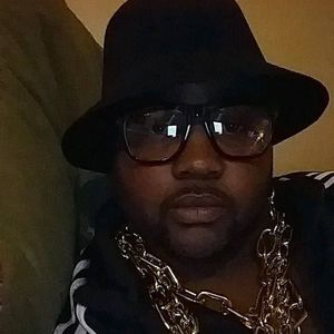 Meet your Posher, Jonathan